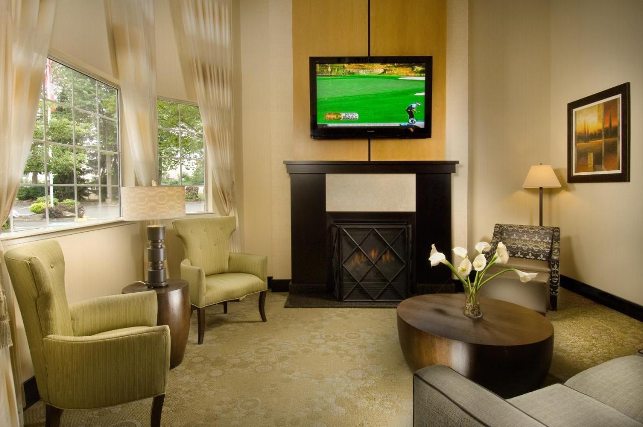 Redmond Inn Екстер'єр фото